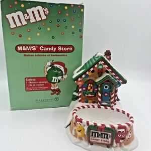 Department 56 M&M's candy store lighted house and dish with box 2004